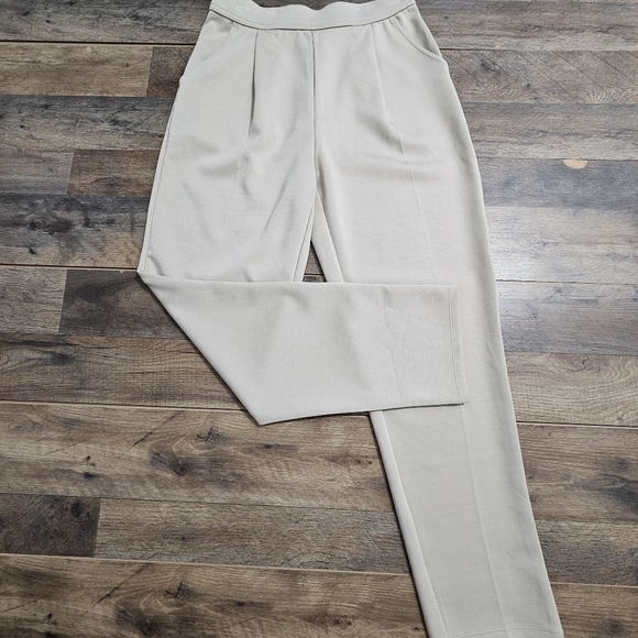 HALARA Pants - New Halara Beige Pull-On Ankle Pants Elastic Waist Tapered Career Medium Casual